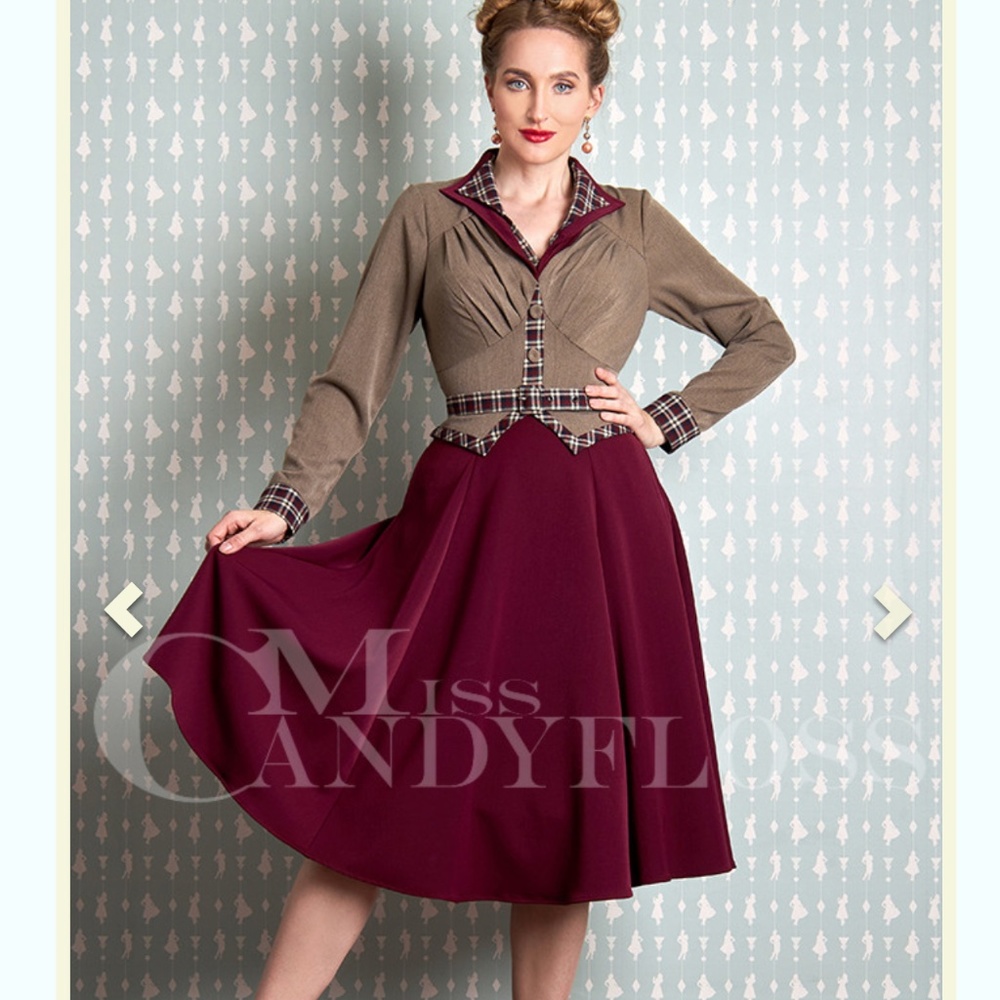 Miss Candyfloss Lakia Bo Elegant long sleeved swing dress